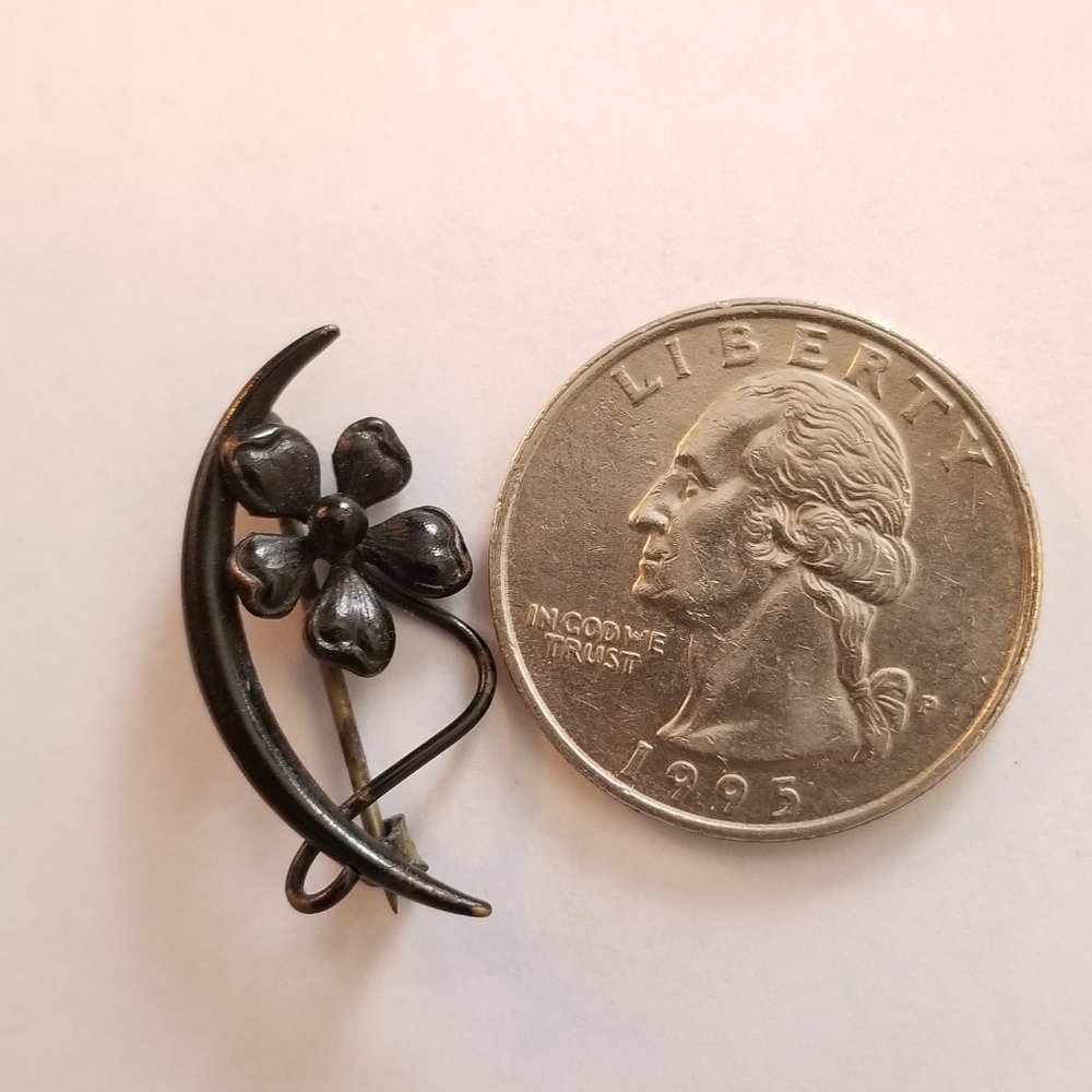 Antique honeymoon brooch crescent moon pin black vintage celestial floral - Picture 5 of 7